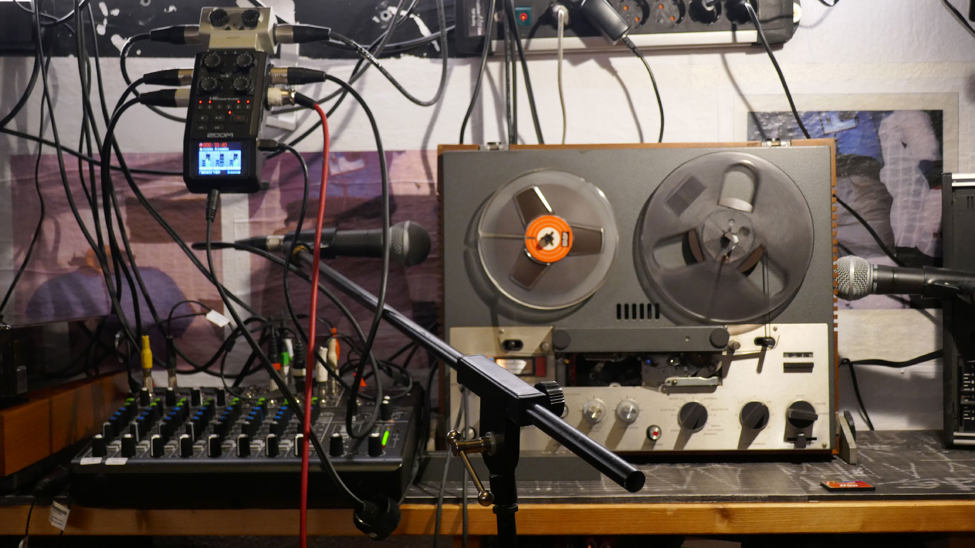 2023-08-10 Abspielen Trommeln im Regen Tape Echo Mix (Audio)